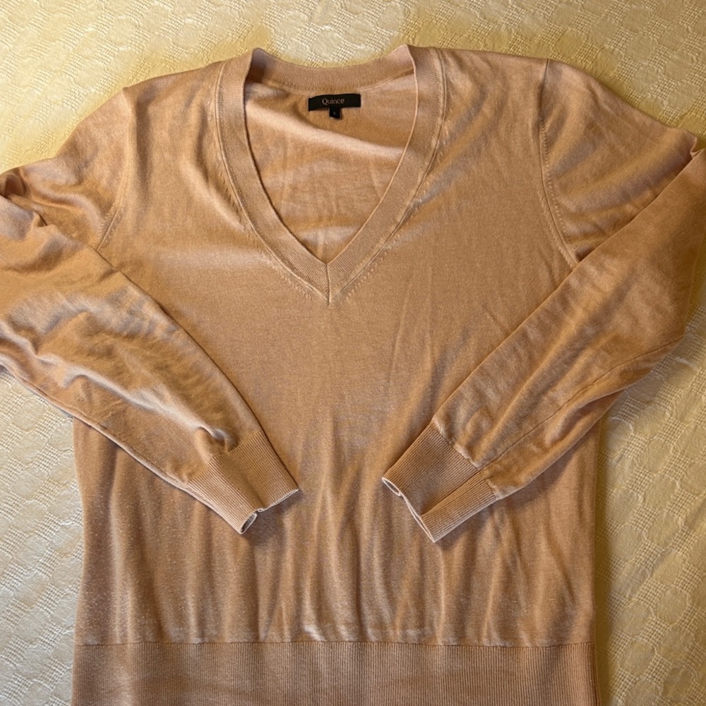 Quince Lightweight Cotton Cashmere V-Neck Sweater in Sugar Stone - Picture 7 of 11